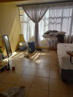 Bachelor Flat for rent in Arcadia 1 February