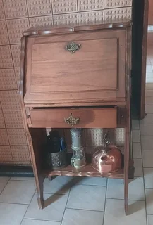 Writing Bureau desk . Vintage