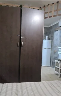 Newly Renovated Unit - AVAILABLE IMMEDIATELY