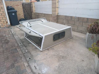 Canopy to swop for cattle rails