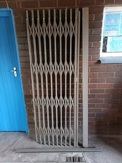 Security gate - heavy duty
