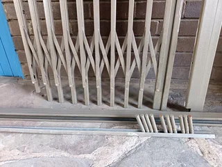 Security gate - heavy duty