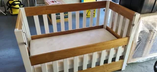 Baby cot