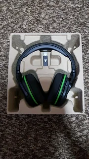 X Box cordless headphones for S/1 or X/1 consols