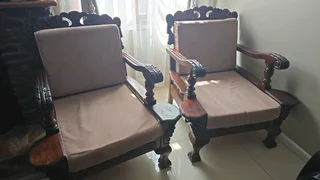 Ball and claw Imbuia Lounge suit