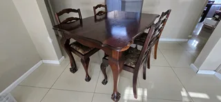 Ball and claw dinning table set
