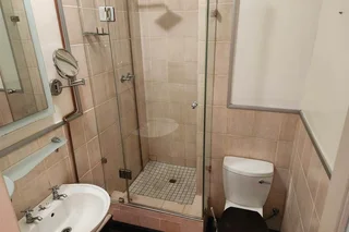 Looking for someone to share a flat with 2 bedroom and 2 bath