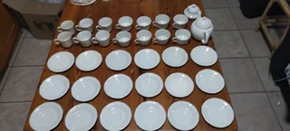 Huguenot Royale Tea Set (Brand New)