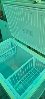 270 ltr Defy chest freezer