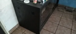 Reptile enclosure