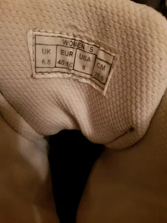 COMPLETE SET: High-Quality Salomon Ladies Roller Skates (Size 6.5) - Excellent Condition