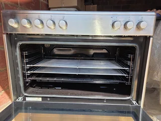 Defy Gas Electric Range Cooker DGS 161 and Tumble dryer Autodry