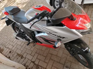 Suzuki GSX150F
