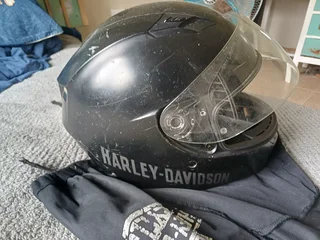 Large Harley Davidson HelmetBluetooth Pod ready / Black