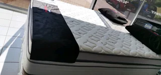 Rest Assure King size mattress and base in exce