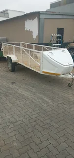 Trailer - Ad posted by artplastaform