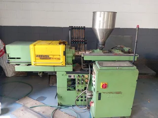 Plastic Injection moulding machines for sale