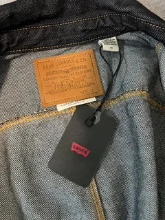 Levis ORIGINAL &amp; BRAND NEW!!! Twist Shacket Twist - Dark Blue Size Large