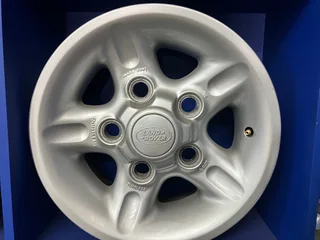 price reduced: Landrover rims, set of 4 in very good condition, will fit Defender and others