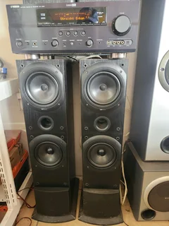 Yamaha Amplifier With Kef Speakers