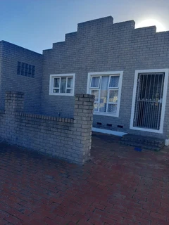 House For Sale In Colorado Park Very Near Mosque