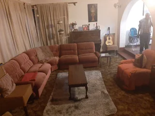 Beautiful house for sale in Grassy Park