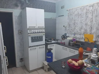 Beautiful house for sale in Grassy Park