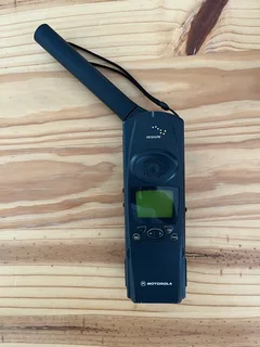 Satellite phone Motorola&Simcard 1300 min airtime