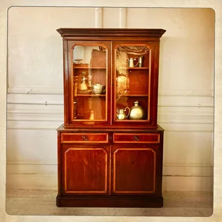 Cabinet - R19 200W 1.33m x D 46cm x H 2.18m