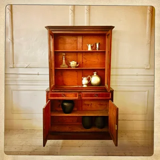 Cabinet - R19 200W 1.33m x D 46cm x H 2.18m