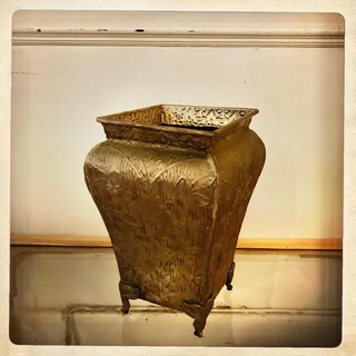 Large tin vase - R750