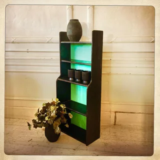Bookshelf - R1900