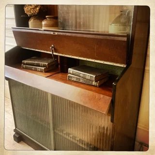 Imbuia display cabinet - R7600