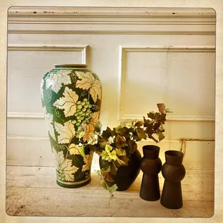 Tall painted vase - R1650