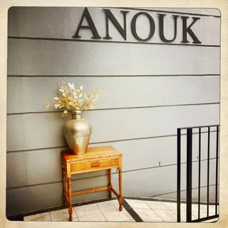 Side table/pedestal - R1850