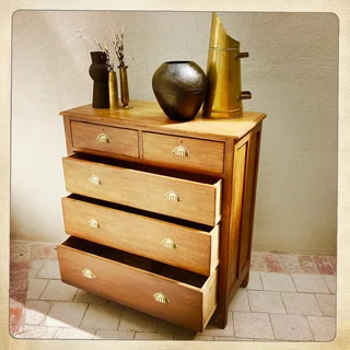 Chest of drawers - R7800