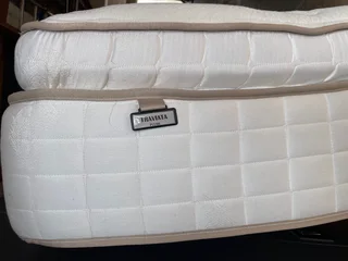 Sealy Posturepedic Indulgence King Size Mattress - used