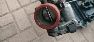 Mercedes Benz M271 Intake With Throttle Good Condition R1000