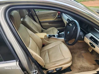 BMW 320i E90 Excellent Condition R58000