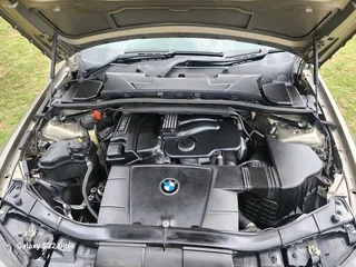 BMW 320i E90 Excellent Condition R58000