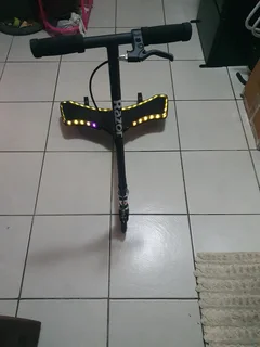 Razor scooter for sale.Only few times use by a 10 year old girl.With brakes for safety.