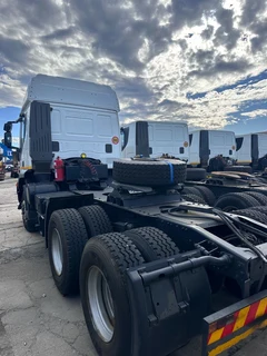 Iveco Trakker 440 HR with Hydrolics