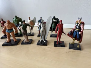 Marvel & DC Eaglemoss Figurine Collection (With Comics & Boxes) – Great Condition!