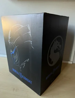 Mortal Kombat 11 Ultimate Kollectors Edition (Sub Zero Edition) - Only 5000 made - Rare Collectible