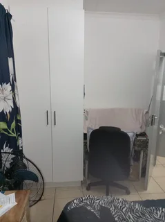 GELVANDALE FLAT TO LET R5075 pm