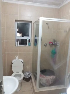 GELVANDALE FLAT TO LET R5075 pm