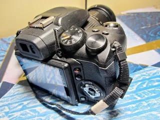 Fujifilm FinePix HS10 Bridge Camera