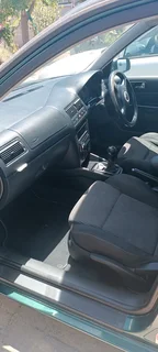 2001 Volkswagen Golf 4 2.0 Highline