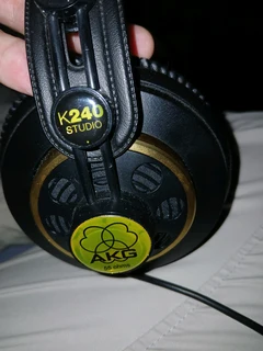 AKG K240 Studio Headphones – Great Condition