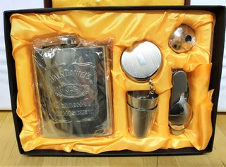 Jack Daniel&#39;s Hip Flask set - Shot Cups - Funnel, Snuff/Pill box, Knife, Fork, Spoon, Can Opener